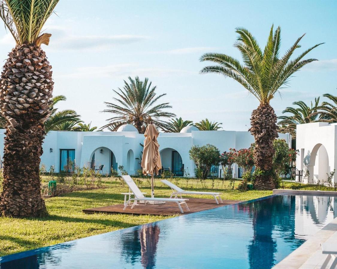 The Mirage Resort & Spa Hammamet Exterior photo The swimming pool at the hotel