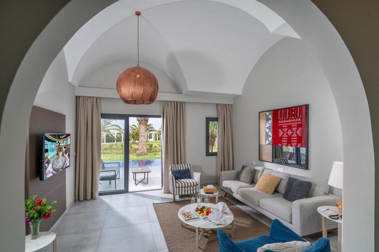 The Mirage Resort & Spa Hammamet Exterior photo A suite at the resort
