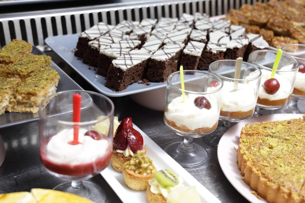 The Mirage Resort & Spa Hammamet Exterior photo Desserts